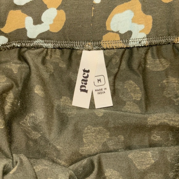 Pact Fit & Flare Mini Skirt size medium - Picture 3 of 5